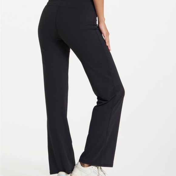 Vuori Daily Wideleg Pants NWT - Picture 4 of 6